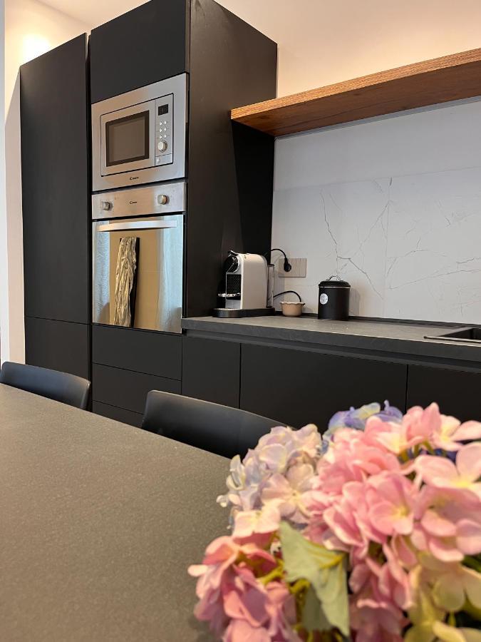 The Bright Nest Apartments Верона Екстер'єр фото