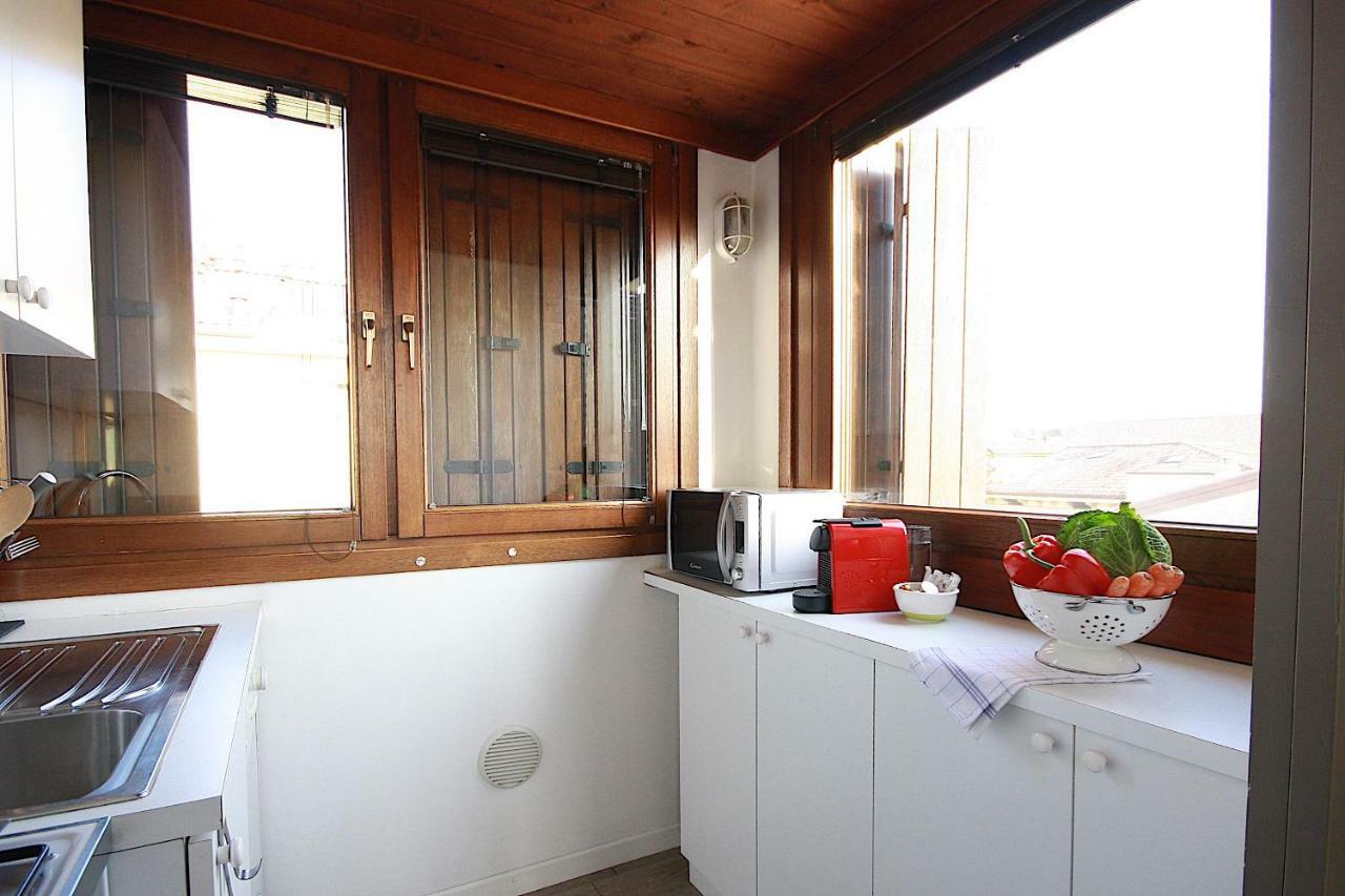The Bright Nest Apartments Верона Екстер'єр фото