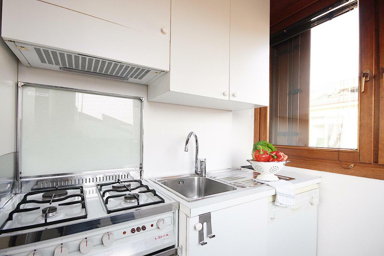 The Bright Nest Apartments Верона Екстер'єр фото