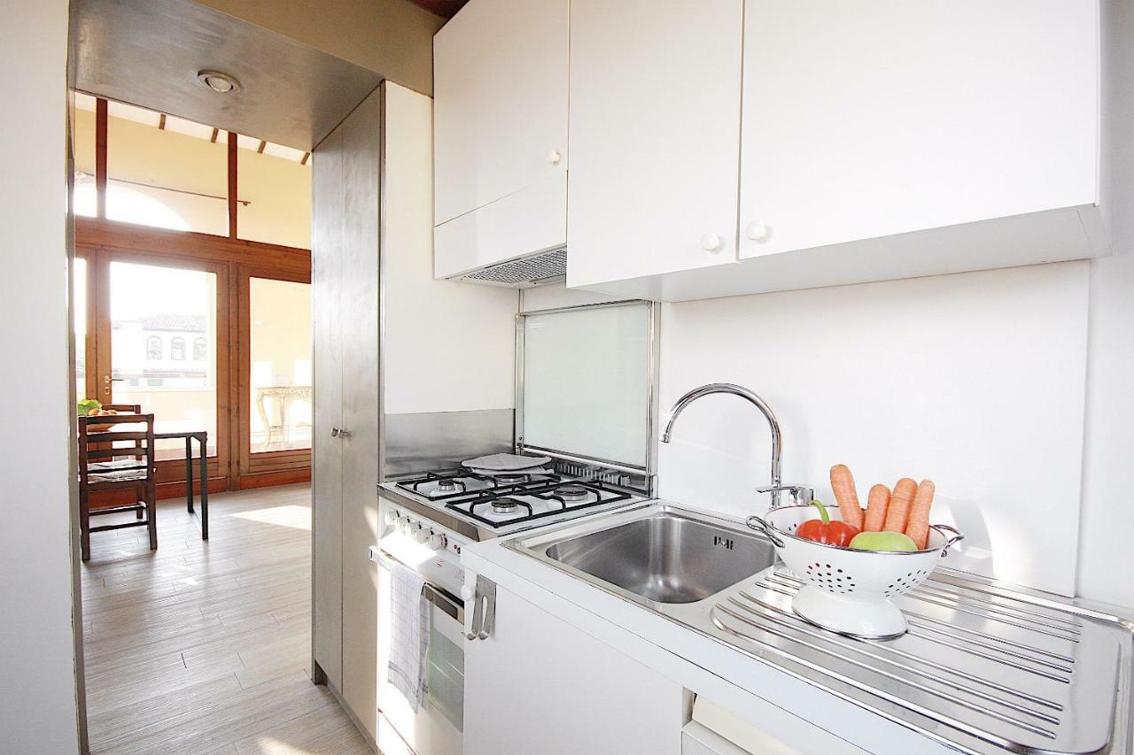 The Bright Nest Apartments Верона Екстер'єр фото